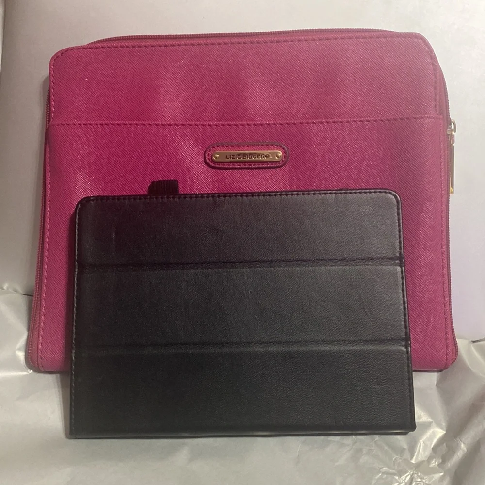 Liz Claiborne tablet carrying case, outside and inside pockets; size: 10” x 8.5”